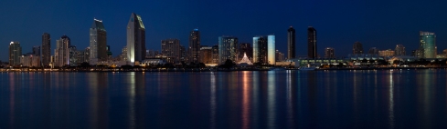 San Diego from Coronado. Closer definitely gets more details, but the earlier shot works on a different level.